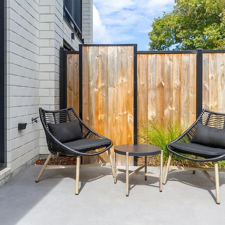 Escape At The Park: 1 Bed 1 Bath W/Carpark Leilighet Christchurch Eksteriør bilde