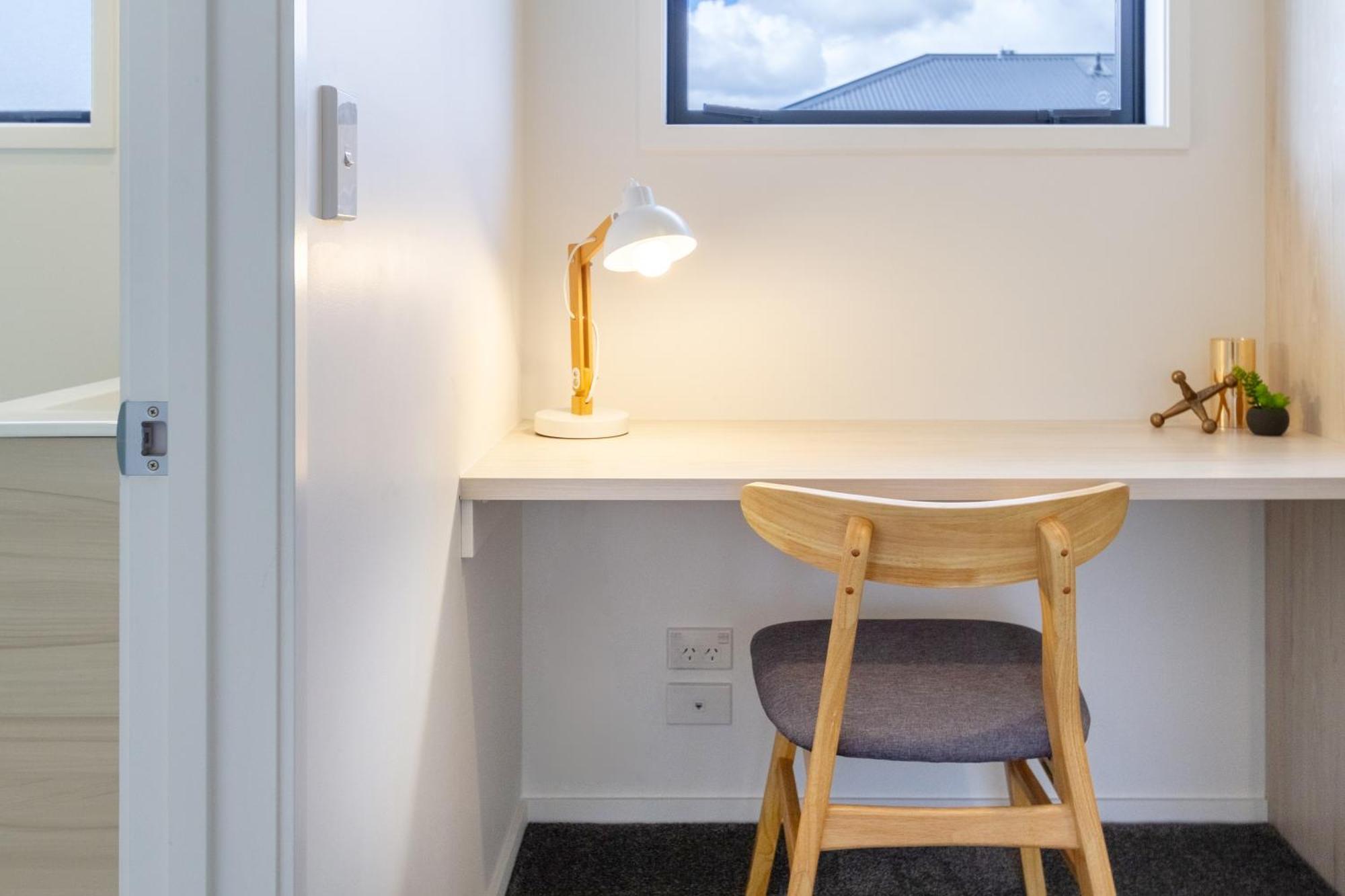 Escape At The Park: 1 Bed 1 Bath W/Carpark Leilighet Christchurch Eksteriør bilde